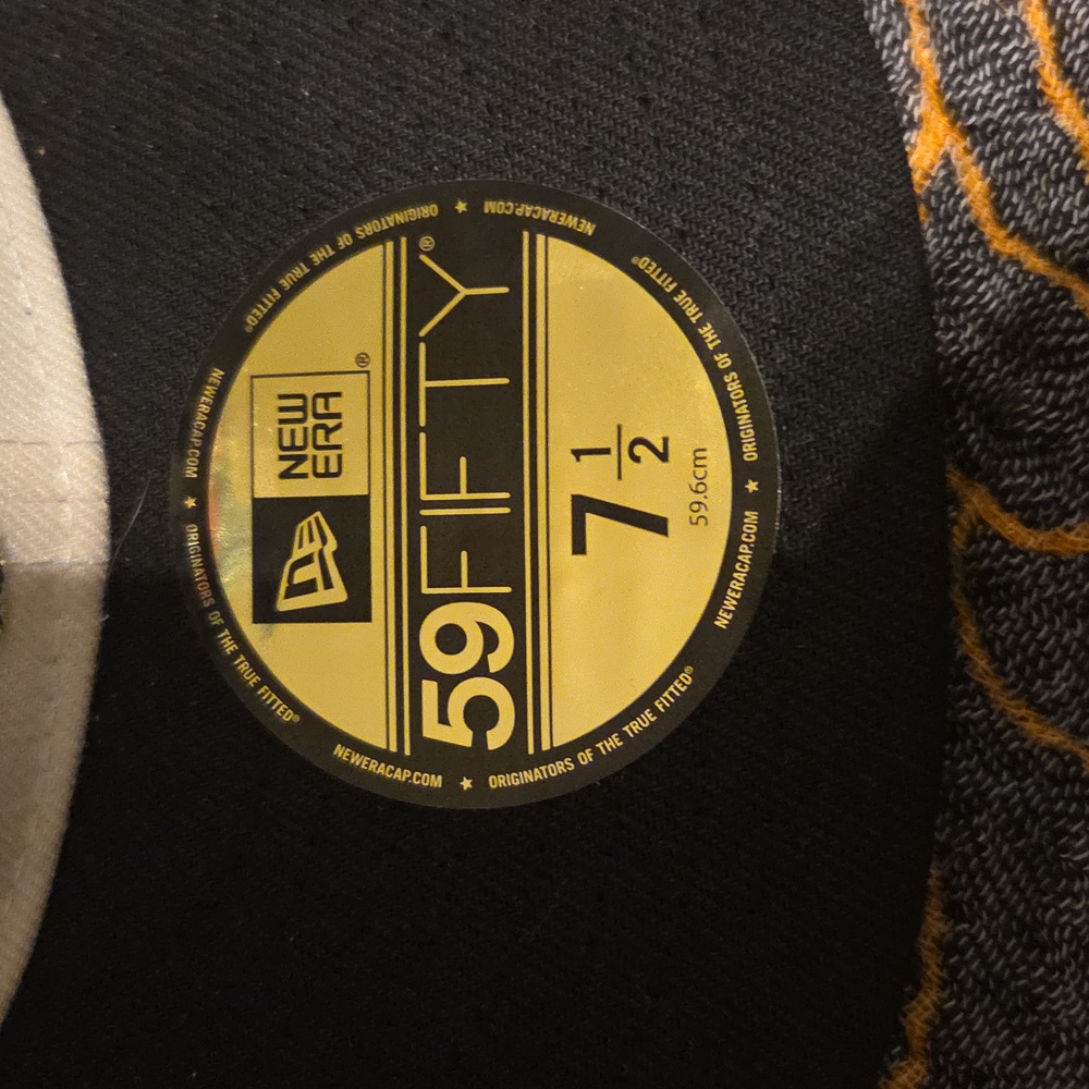 San Jose Sharks New Era Cream and Black Cap - Picture 5 of 6